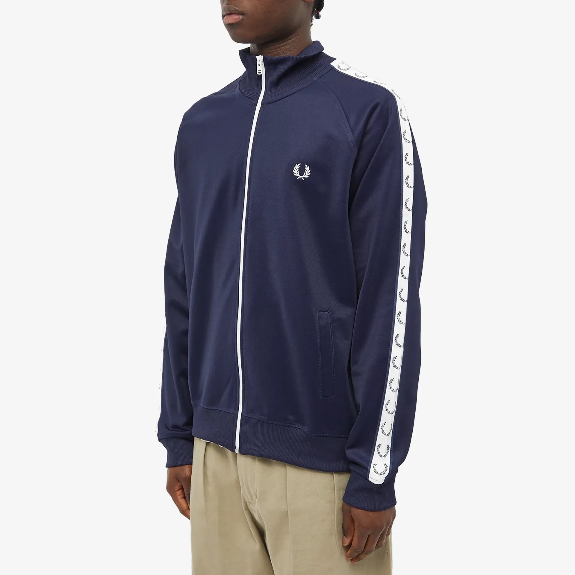 Blusa Moletom Fred Perry Detalhada