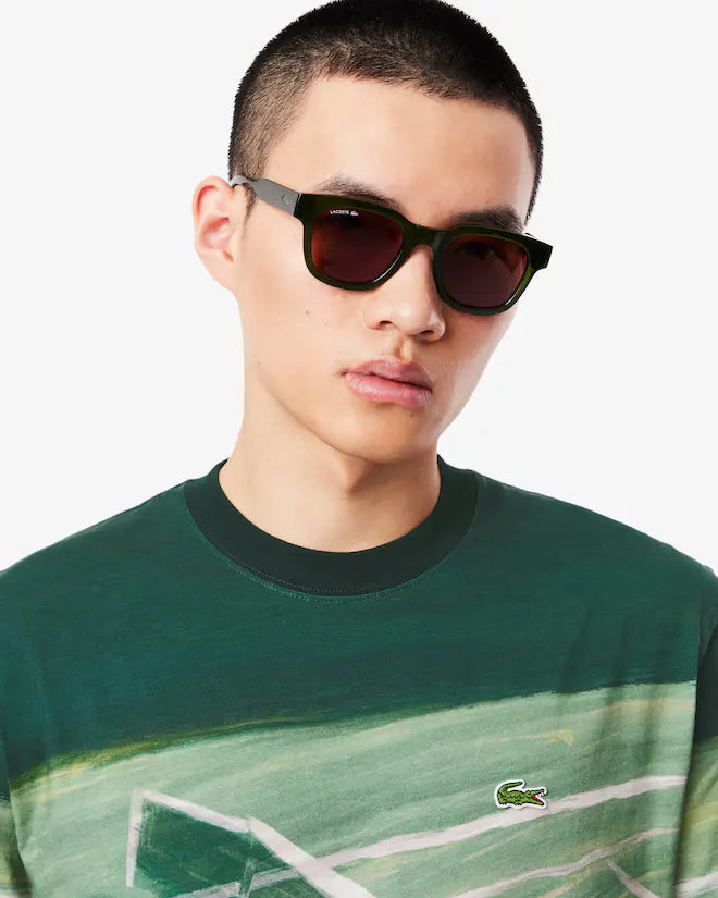 Camiseta com Estampa de Tênis, Ajuste Clássico