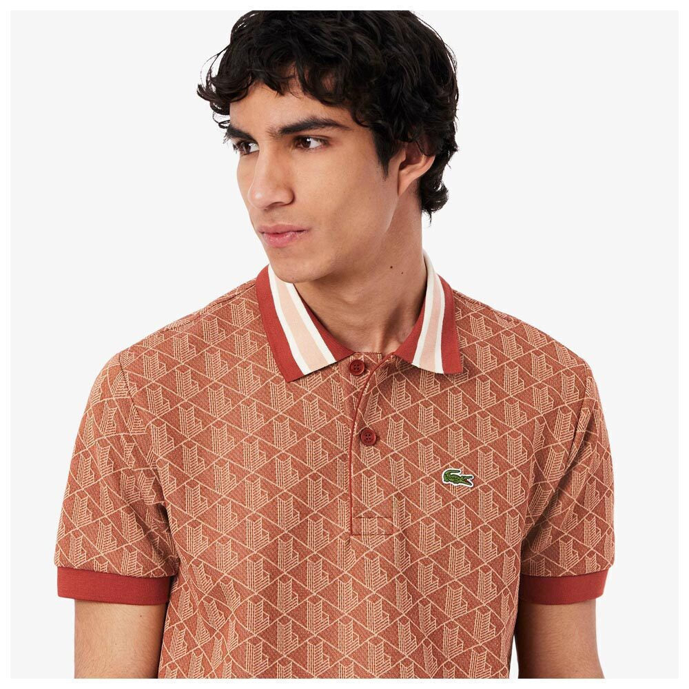 Polo masculina Lacoste Classic com gola contrastante e monograma
