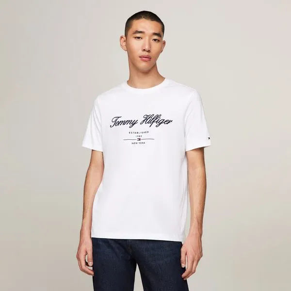 Camiseta Tommy Hilfiger Logo Cursivo Bordado
