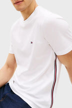 Camiseta Basica Tommy Hilfiger Detalhada