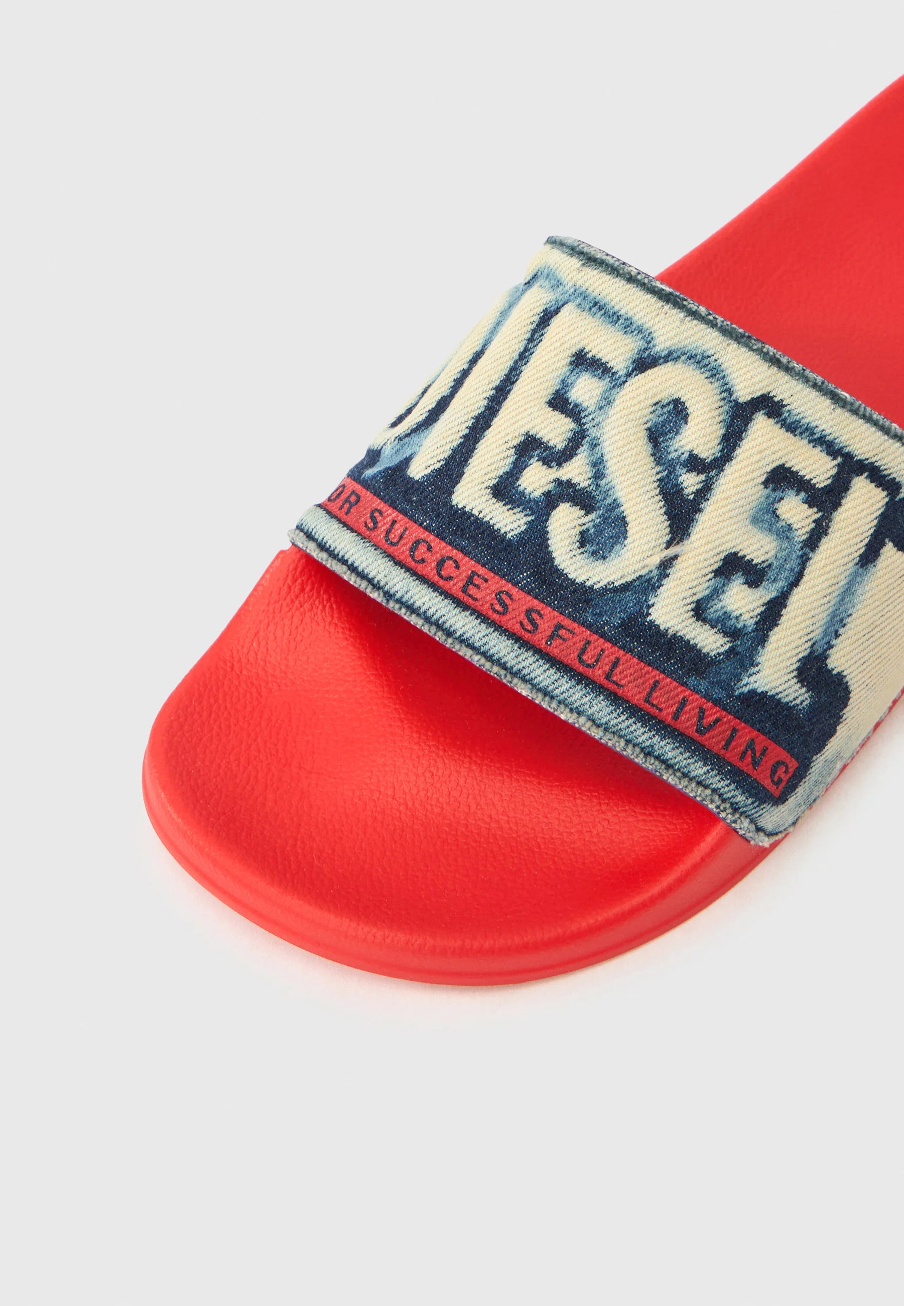 Chinelo Diesel Sa-Mayemi Denim