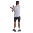 Camiseta de Corrida Mizuno Focus Stamp Cinza