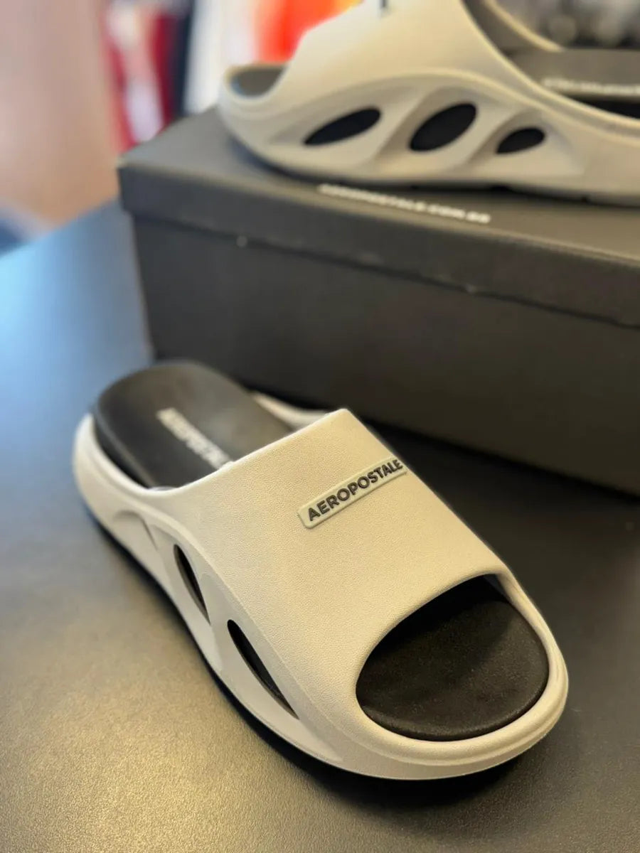 Chinelo Aeropostale Nuvem