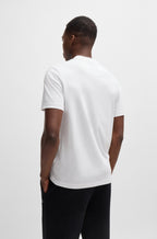 Camiseta com estampa de logotipo em efeito espelhado