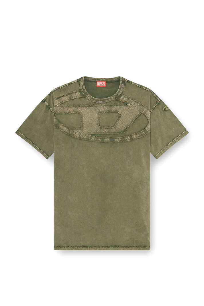 Camiseta de algodão folgada com aplique oval em forma de D.