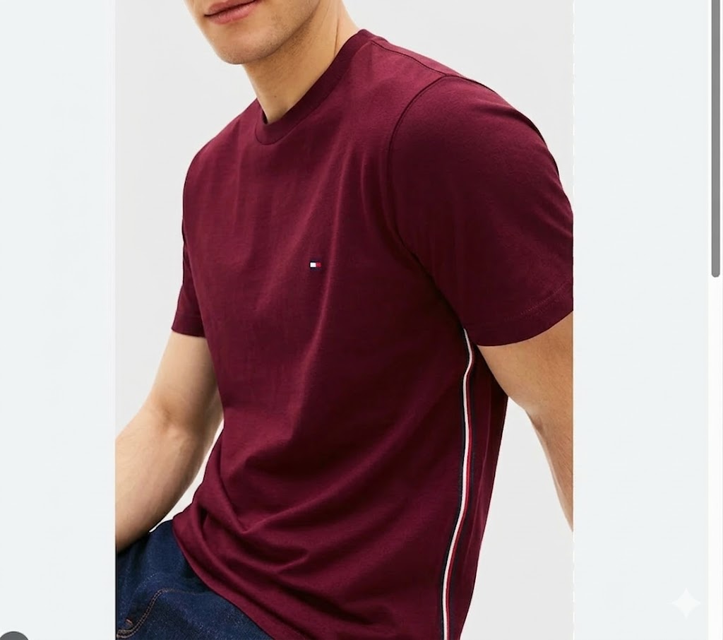 Camiseta Basica Tommy Hilfiger Detalhada