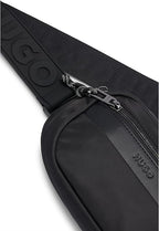 Bag Hugo Wayner Com Logotipo Em Relevo