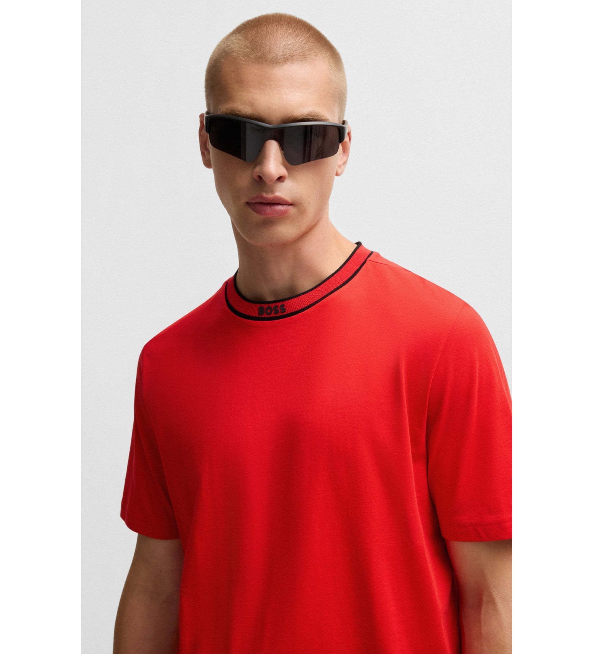 Camiseta Boss Com Logotipo na Gola