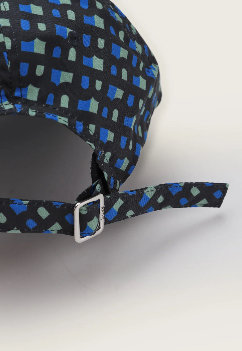 Boné Boss Logotipo B Desenhado