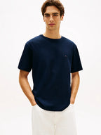 Camiseta Tommy Hilfiger Jersey Relaxed com Bordado de Bandeira