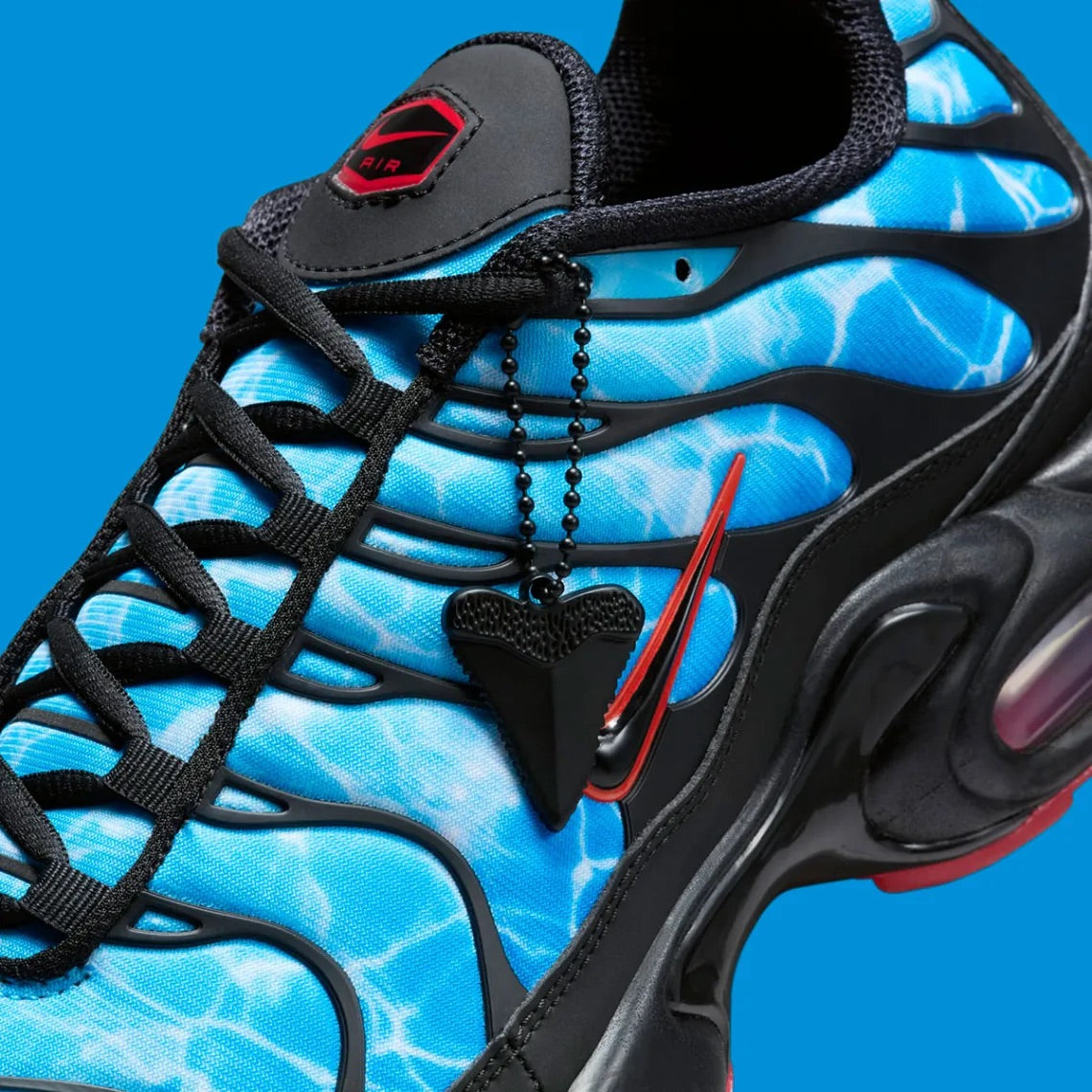 Tenis Nike Air Max Plus "Shark Attack"
