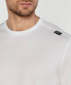 Camiseta Ea7 Emporio Armani nas Costas