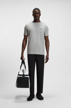 Camiseta de algodão elástico com logotipo contrastante