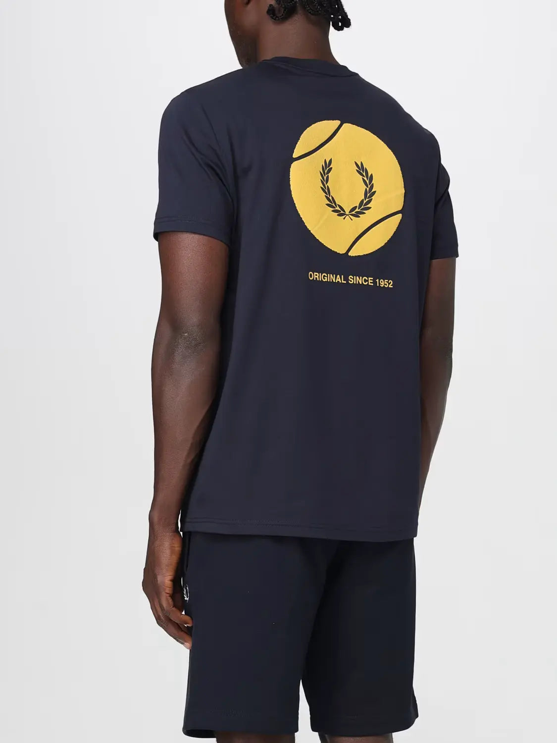 Camiseta Tennis Back Graphic Regular Fit Fred Perry
